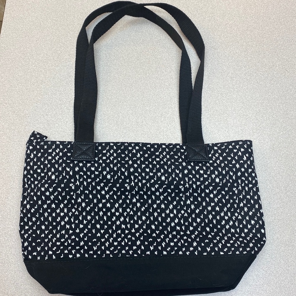 Thirty-one bag. lil scribble print.